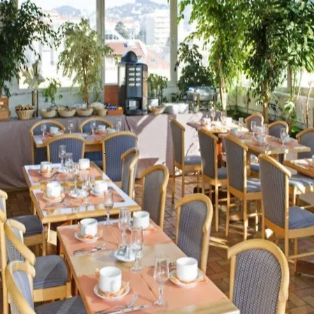 Univers Hotel