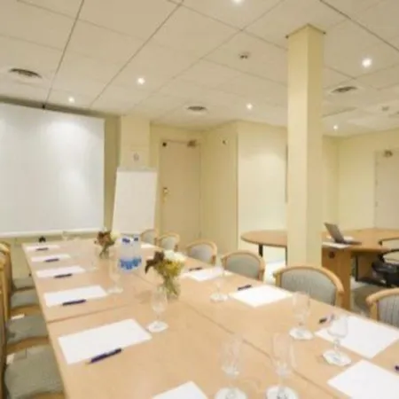 Univers Hotel 3*